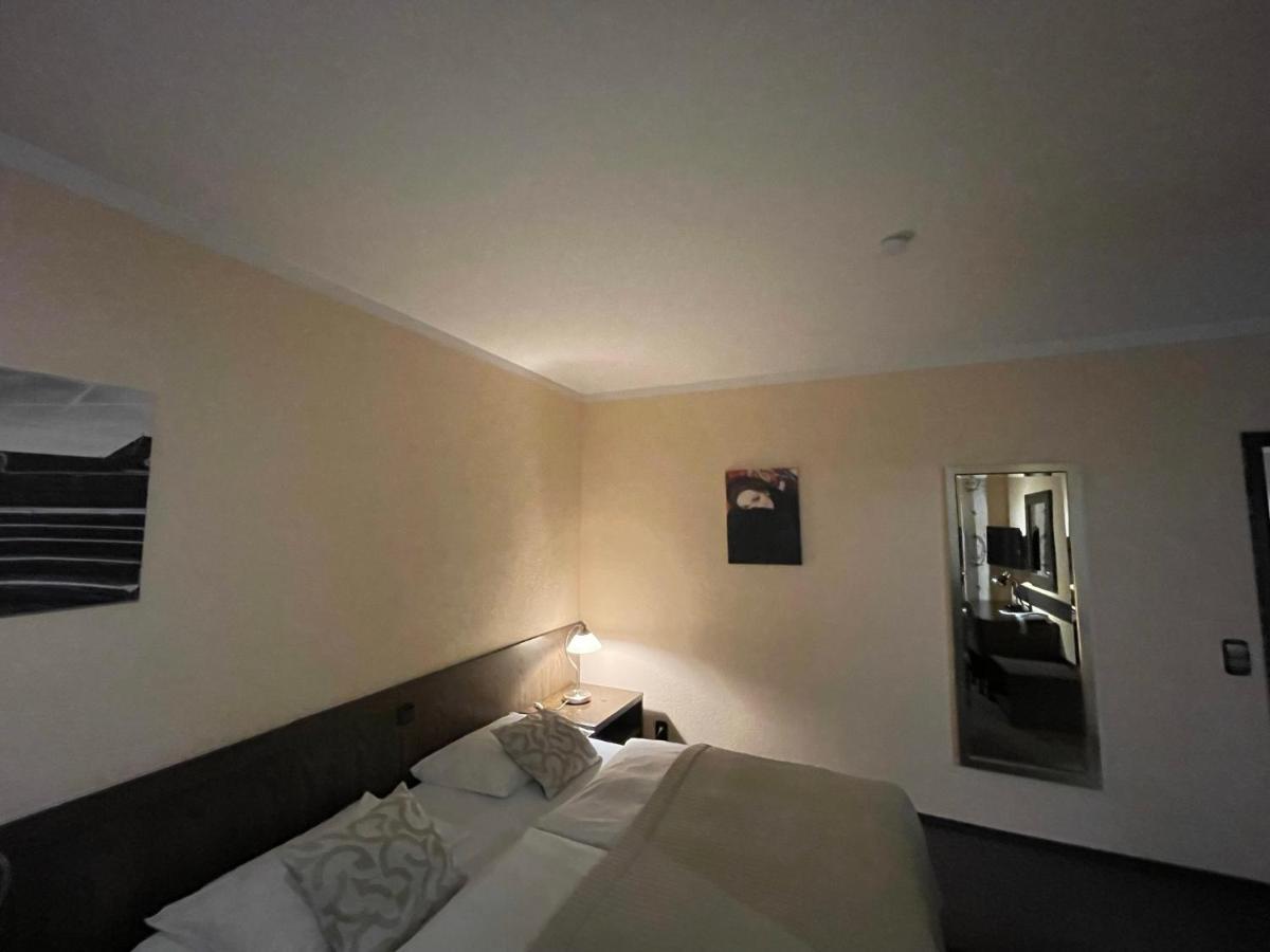 Hotel Brunnenhof Bad Nauheim Buitenkant foto