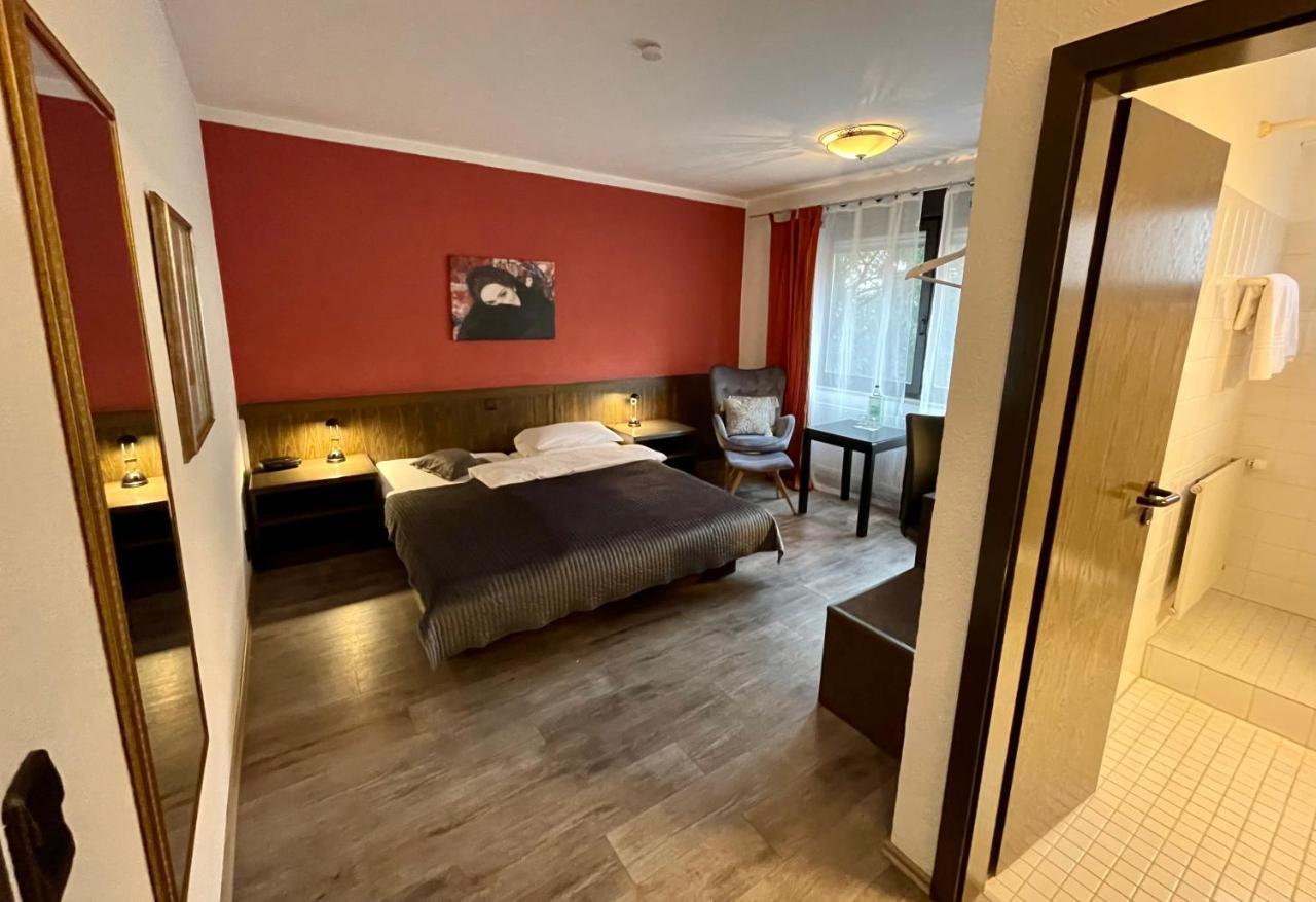 Hotel Brunnenhof Bad Nauheim Buitenkant foto