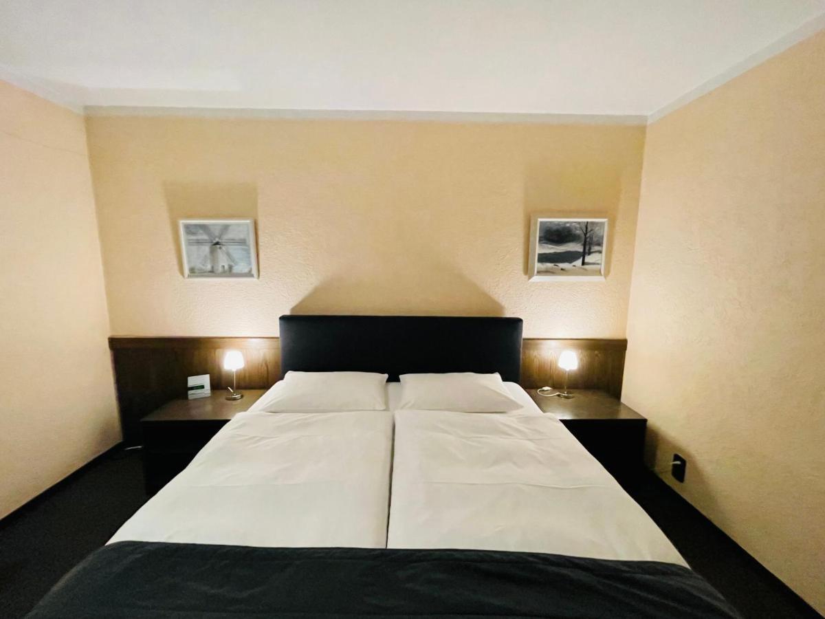 Hotel Brunnenhof Bad Nauheim Buitenkant foto