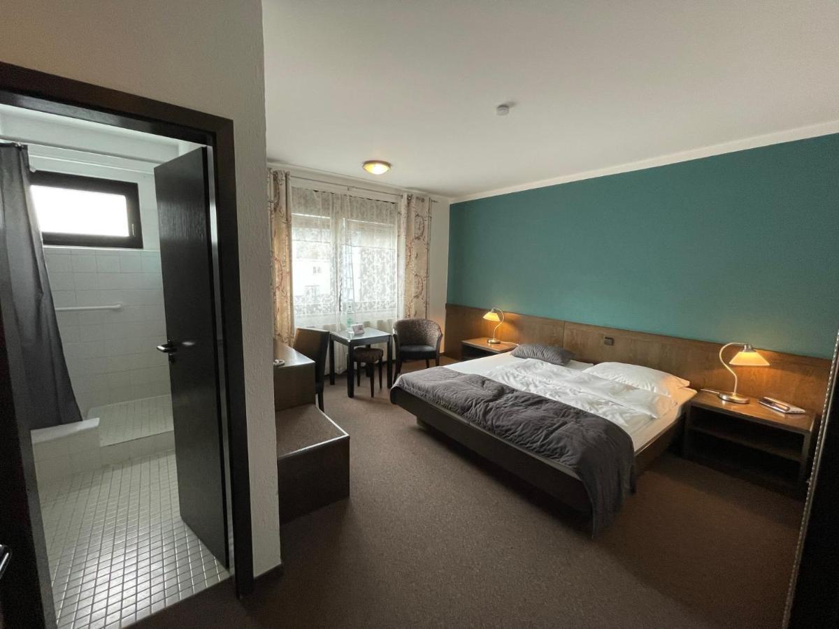 Hotel Brunnenhof Bad Nauheim Buitenkant foto
