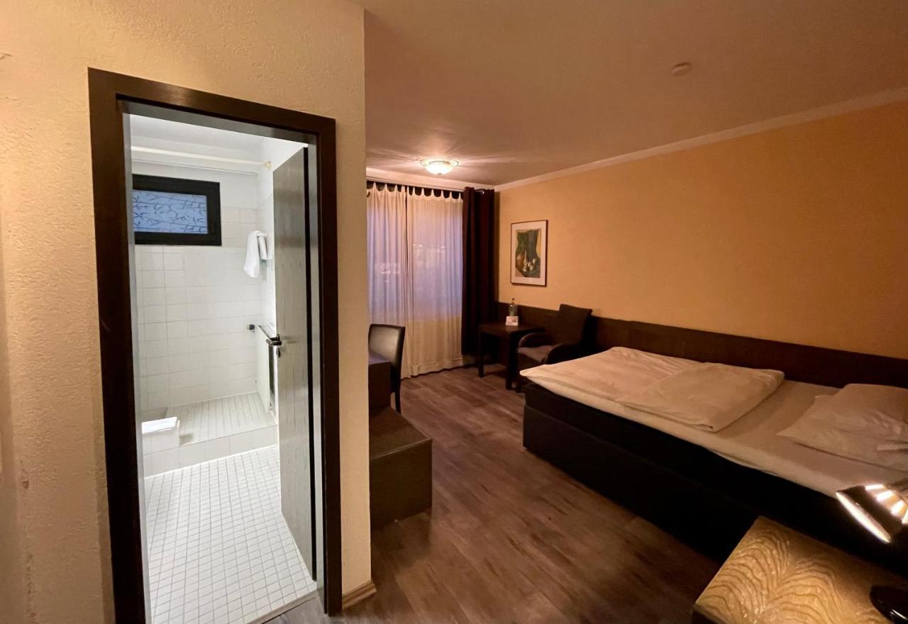 Hotel Brunnenhof Bad Nauheim Buitenkant foto