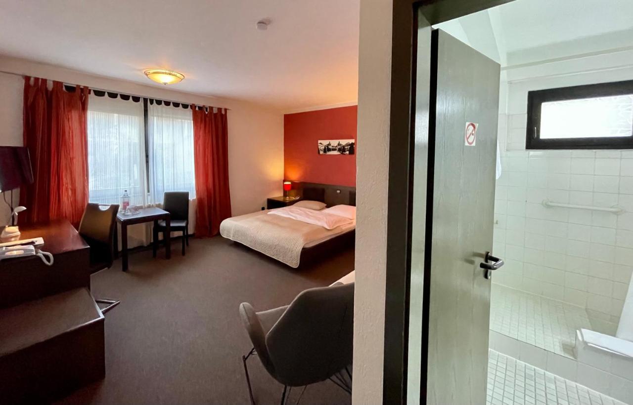 Hotel Brunnenhof Bad Nauheim Buitenkant foto