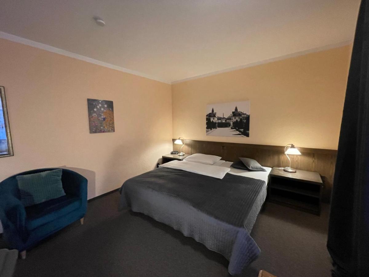 Hotel Brunnenhof Bad Nauheim Buitenkant foto