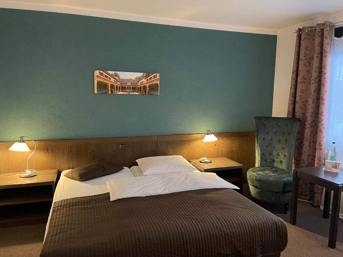 Hotel Brunnenhof Bad Nauheim Buitenkant foto