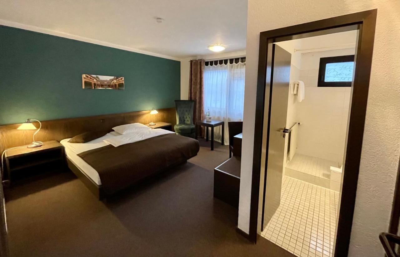 Hotel Brunnenhof Bad Nauheim Buitenkant foto