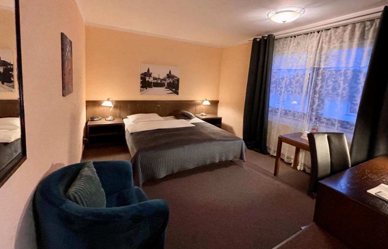 Hotel Brunnenhof Bad Nauheim Buitenkant foto