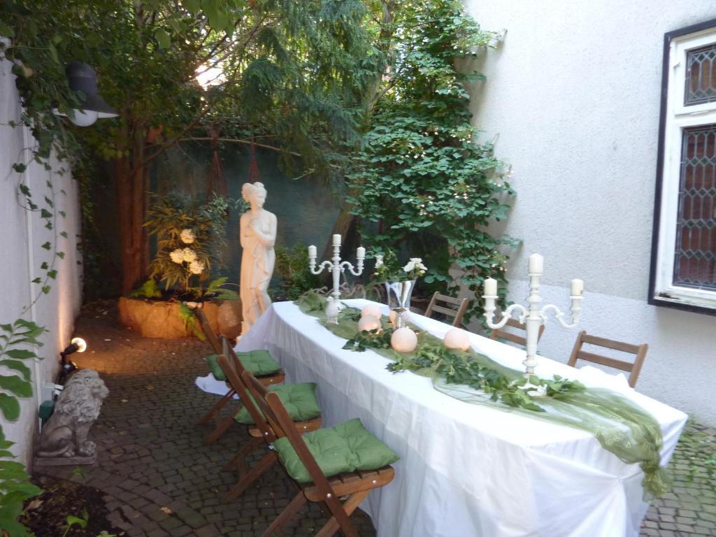 Hotel Brunnenhof Bad Nauheim Buitenkant foto